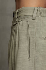 FRONT PLEATS WIDE TROUSERS