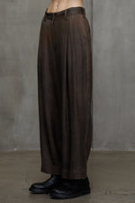 PLEATED WIDE LEG TROUSERS