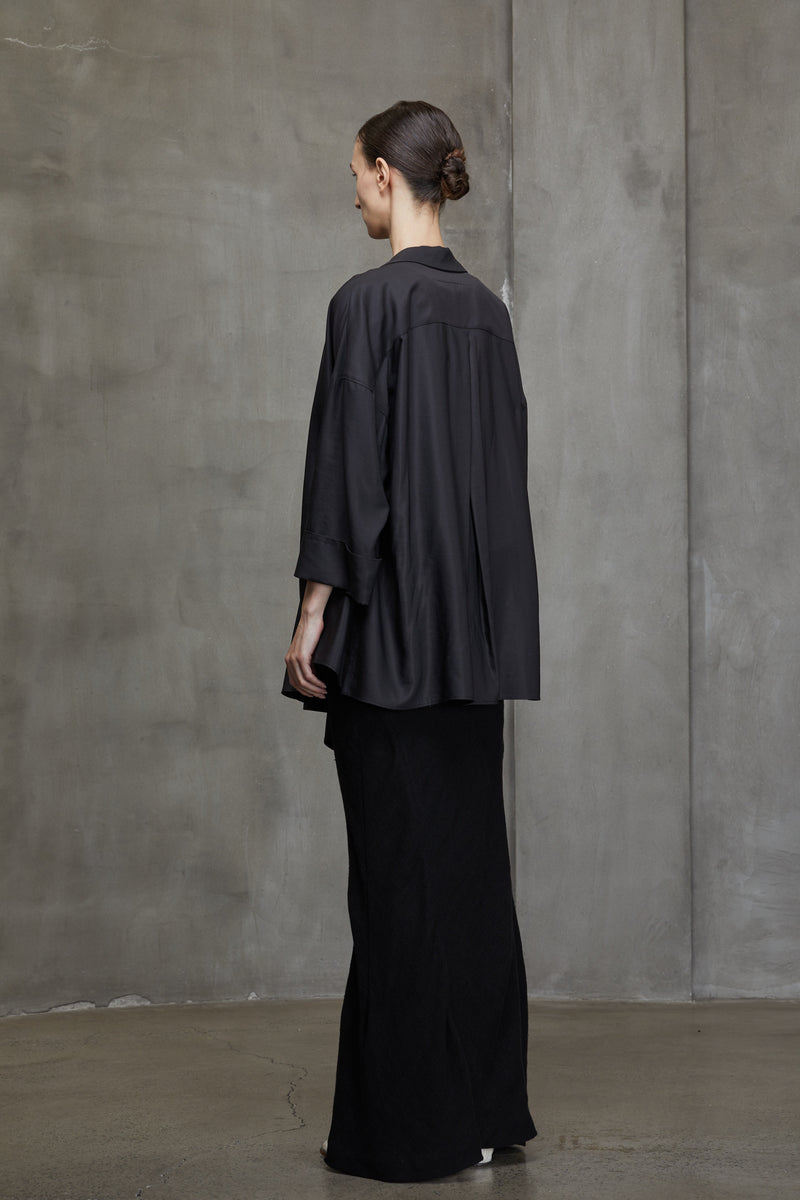 OVERSIZED ASYMMETRIC SHIRT