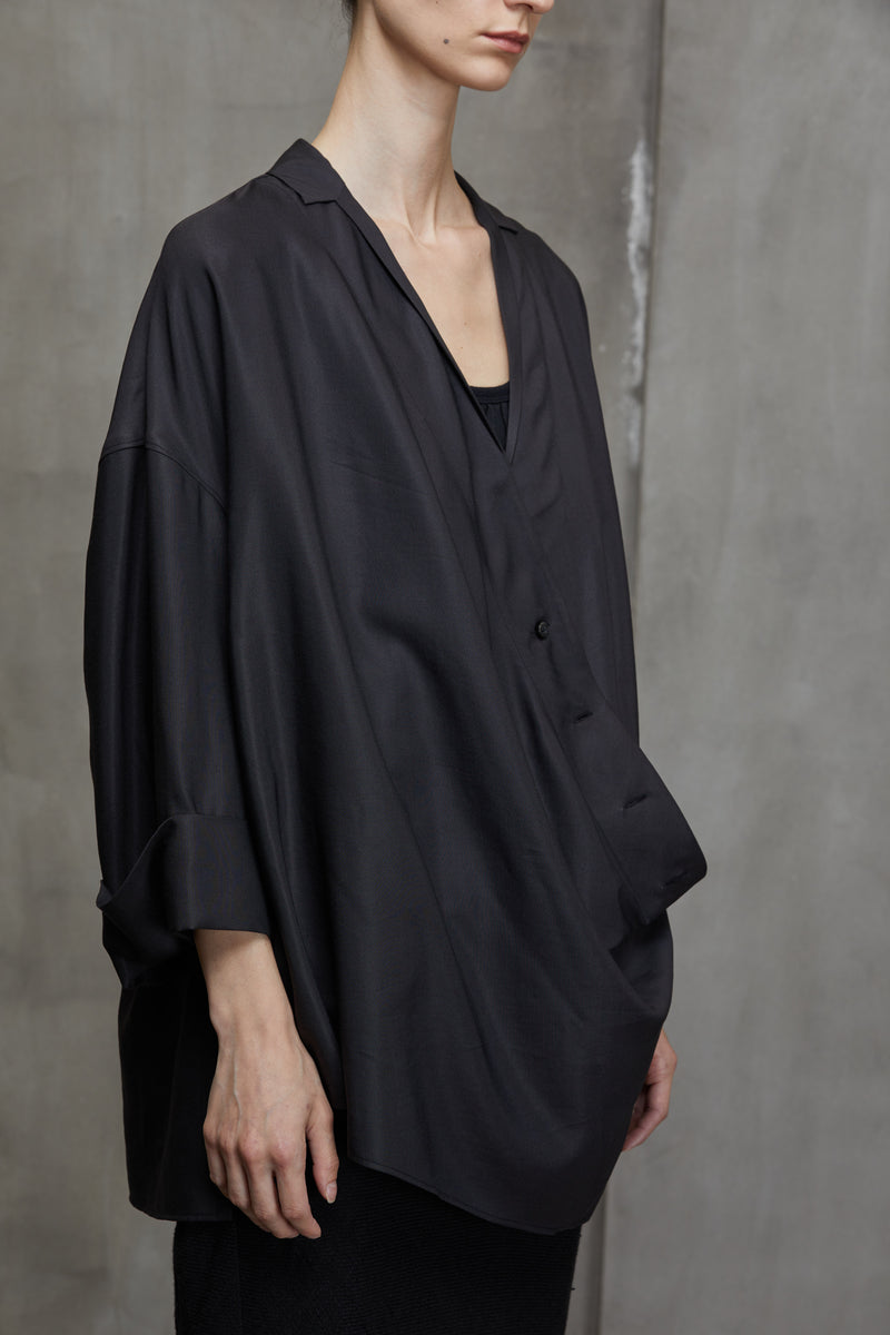 OVERSIZED ASYMMETRIC SHIRT