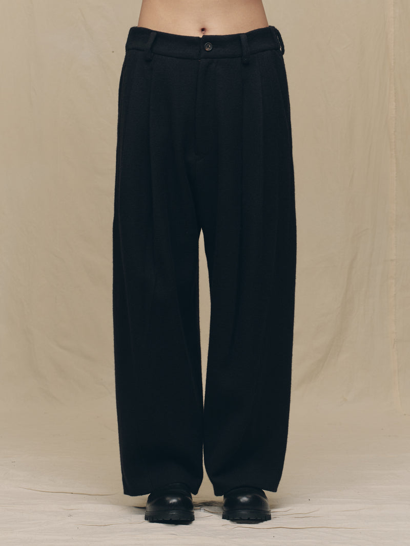 PLEATED DROP CROTCH TROUSERS – ZIGGY CHEN