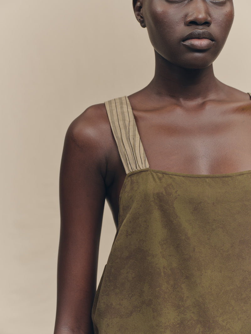 SPLIT APRON TOP – ZIGGY CHEN