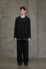 RAW-EDGE SHOULDERS THREE BUTTON JACKET