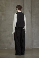 JACQUARD ZIPPED WAISTCOAT