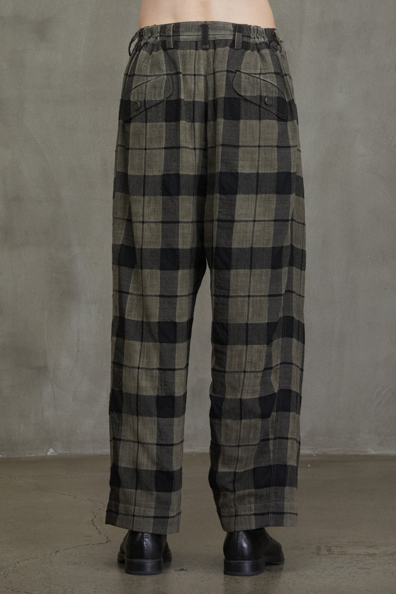 PLAID TAPERED TROUSERS