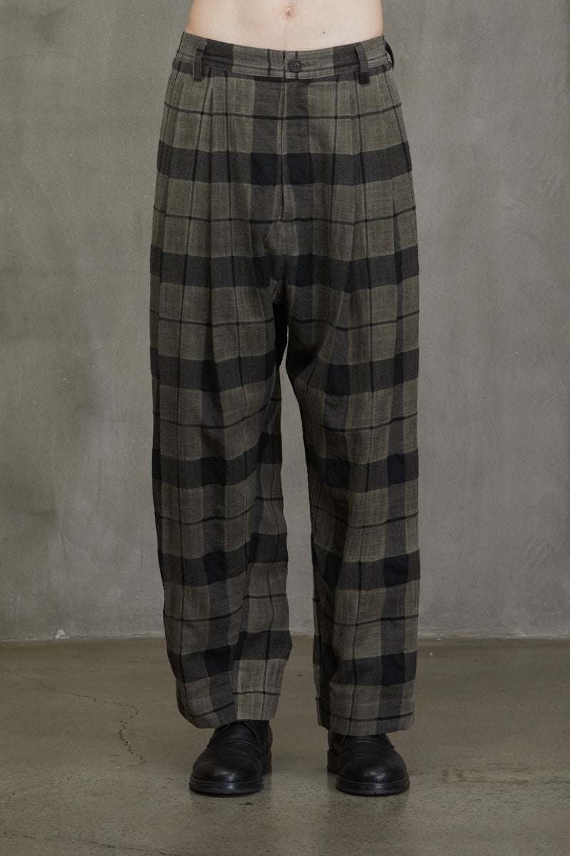 PLAID TAPERED TROUSERS