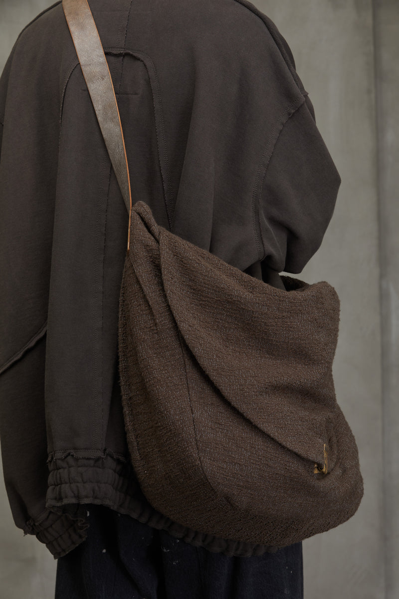 MEDIUM SHOULDER BAG