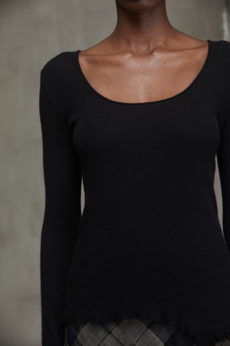 SCOOP NECK RIBBED PULL OVER