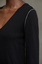 V-NECK PULL OVER