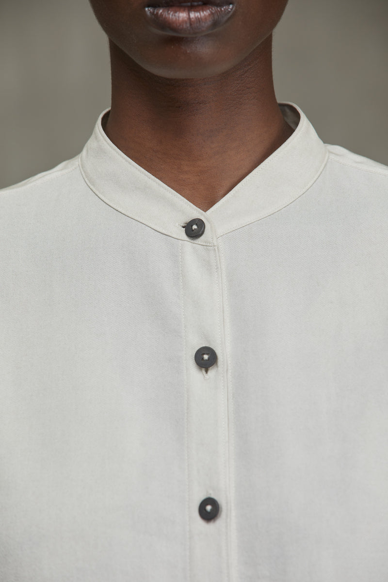 CLASSIC STAND COLLAR SHIRT