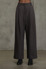 PLEATED TROUSERS