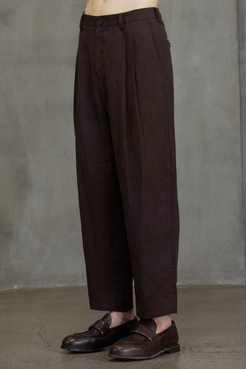 FRONT PLEATS TAPERED TROUSERS