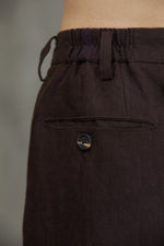 FRONT PLEATS TAPERED TROUSERS