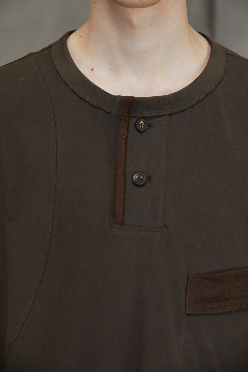 HENLEY NECK T-SHIRT