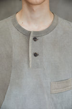 HENLEY NECK T-SHIRT