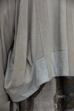 GATHERED LONG SLEEVE T-SHIRT