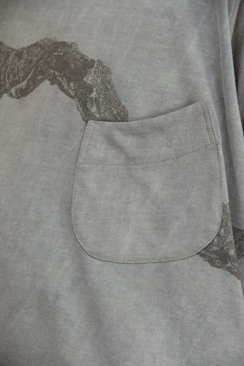 DIGITAL PRINT FRONT POCKET T-SHIRT
