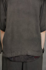 SPREAD COLLAR SHORT SLEEVE SHIRT