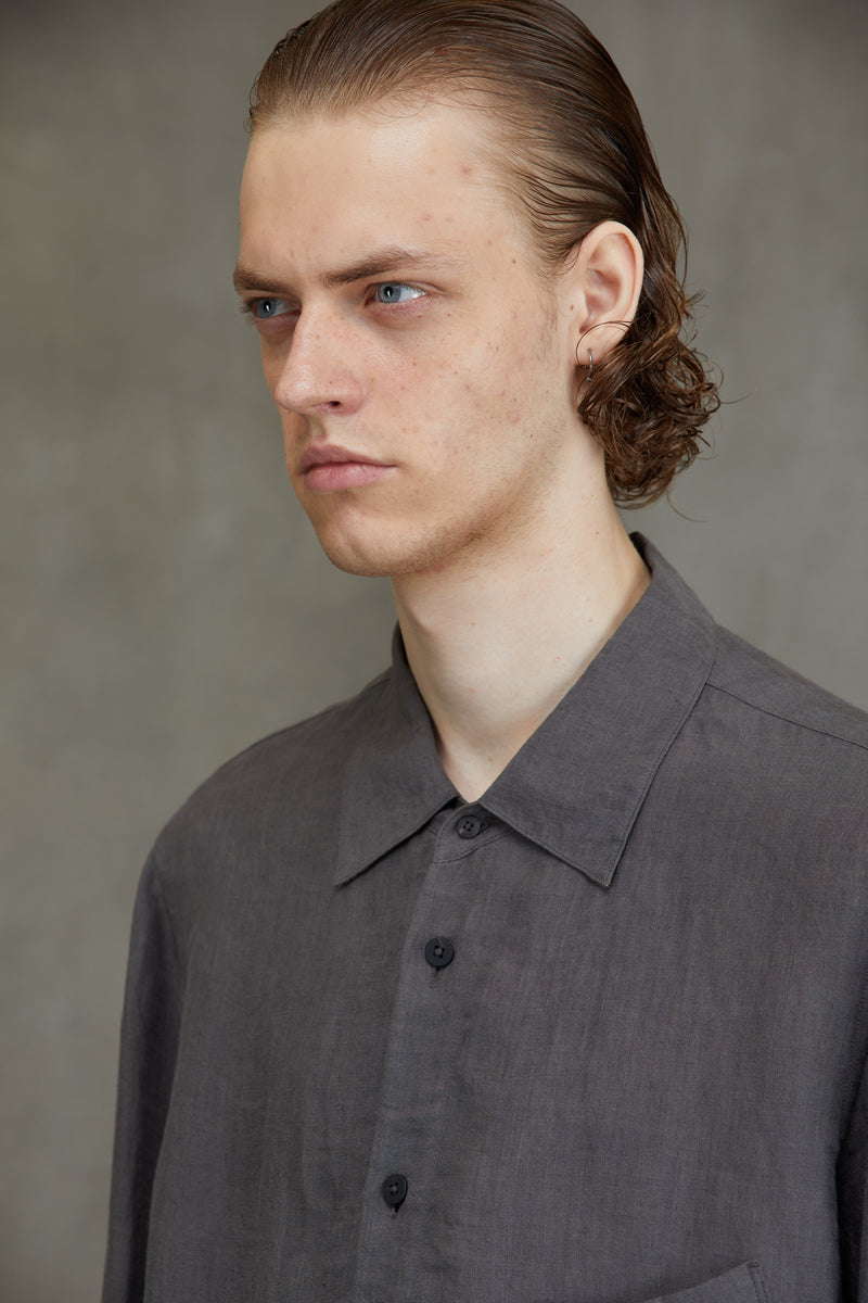 CLASSIC SPREAD COLLAR SHIRT