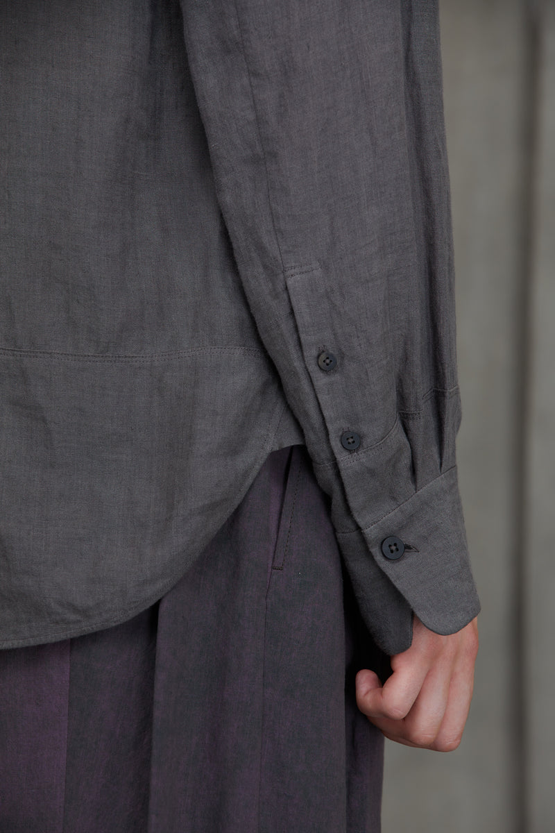 CLASSIC SPREAD COLLAR SHIRT