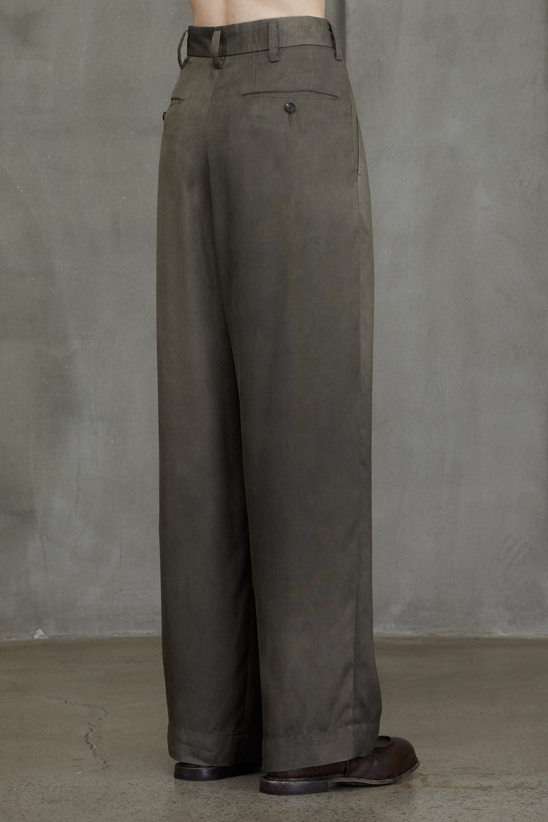 STRAIGHT LEG TROUSERS