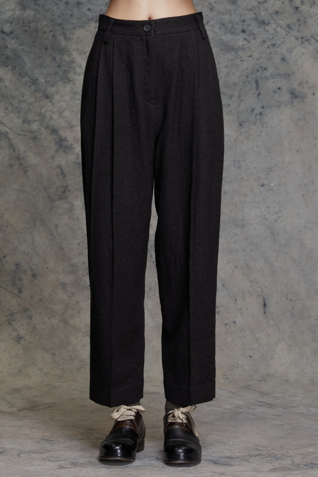 STRAIGHT LEG TROUSERS – ZIGGY CHEN