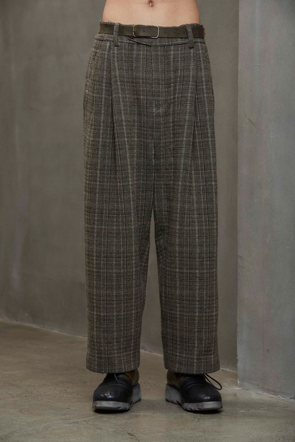 CLASSIC PLEATED WIDE LEG PLAID TROUSERS – ZIGGY CHEN